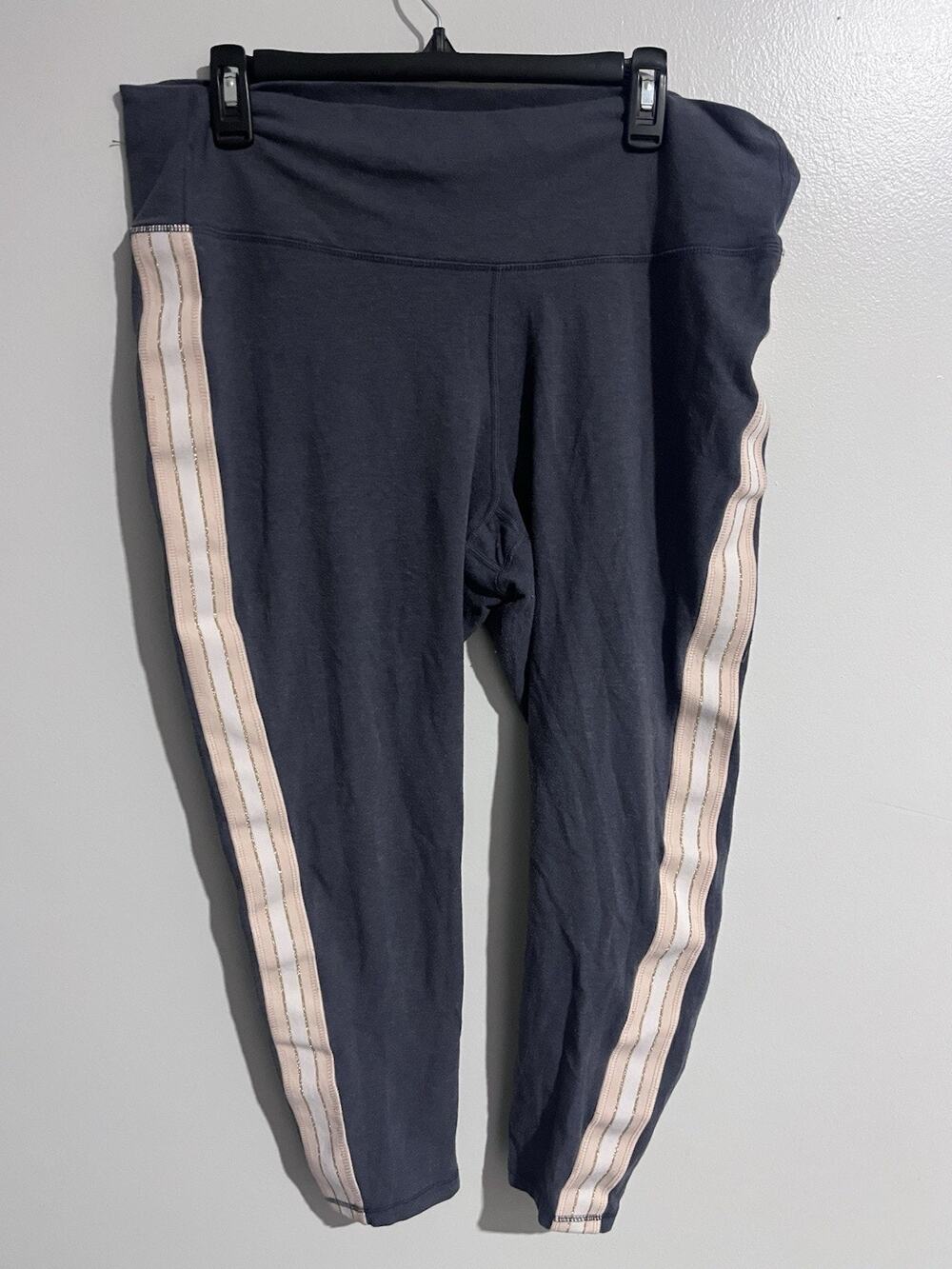 Old Navy Active Gray High Rise Striped Yoga Leggings Womens Size XXL Athleisure